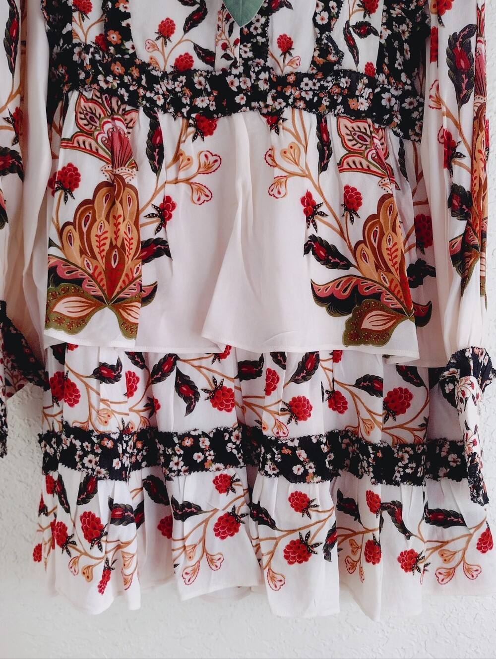 FARM Rio NWT Berry Garden Floral Mini Dress Ruffle Tiered Boho Statement Dress - Picture 13 of 14